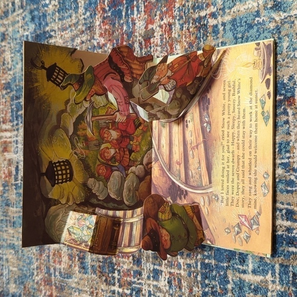 Brown Watson Pop-Up Picture Story Books Goldilocks Snow White - Used - Picture 4 of 6